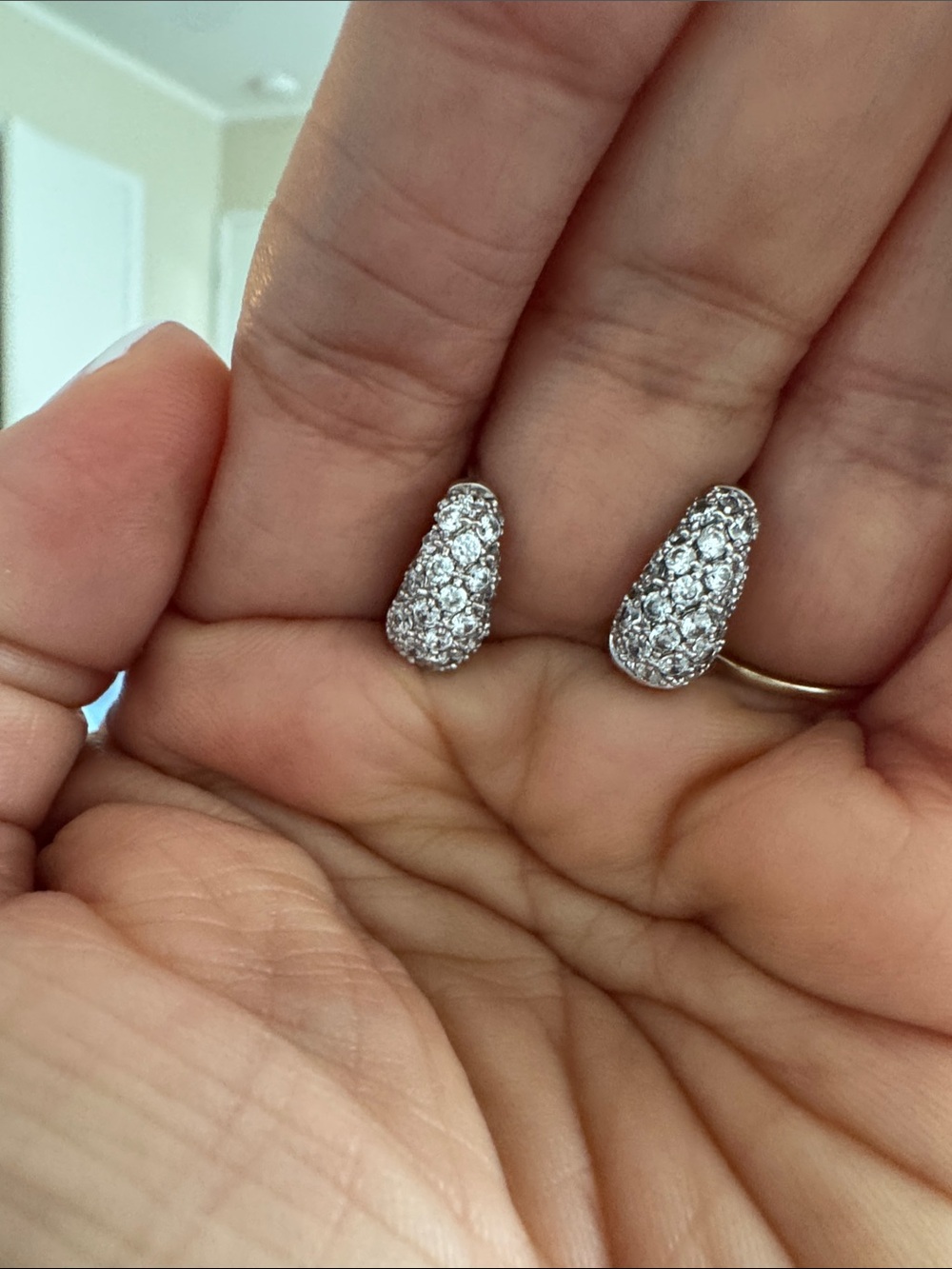 New Sparkling Pave Teardrop Swarovski Stud Earrings - Silver Crystal